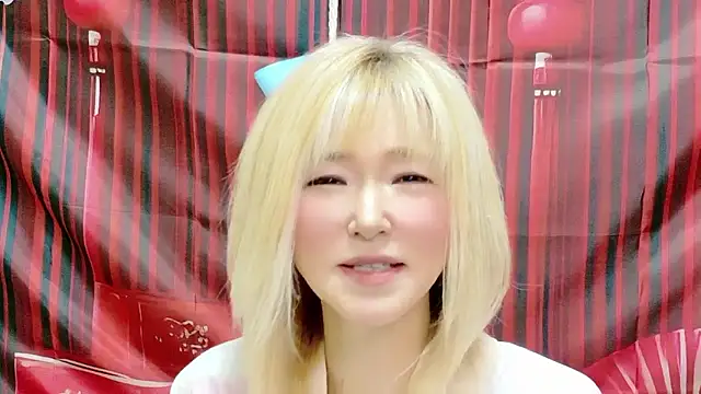 Snapshot of kimagure-fu- chatting on June 12, 2026, 1:42 pm kimagure-fu- online show from June 12, 2026, 1:42 pm