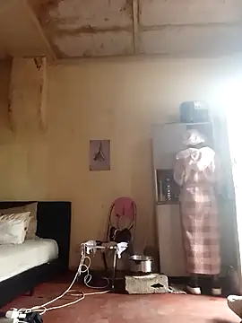 RFeltomWhitJ online show from November 6, 2025, 5:22 am