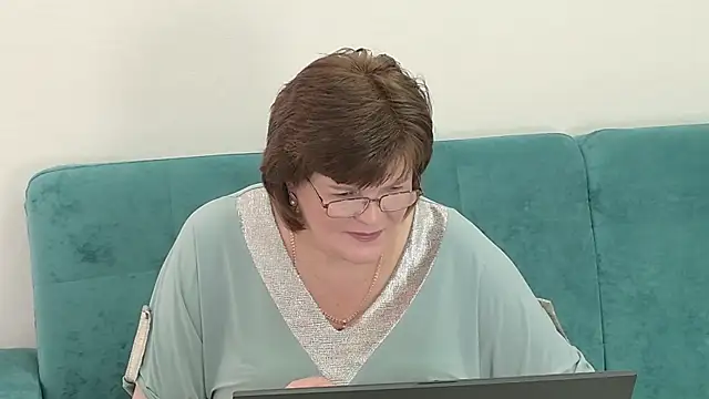 Sandra Sunrise online show from October 14, 2025, 9:32 am