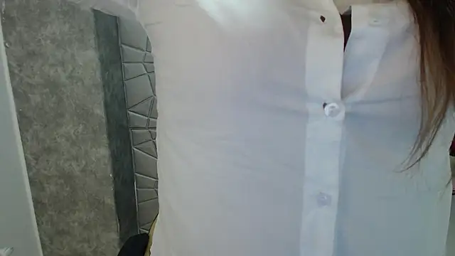 camixxx m online show from September 11, 2025, 12:38 pm