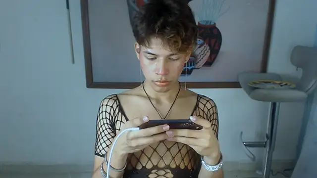 Kaoriimatsuii online show from September 30, 2025, 7:03 am