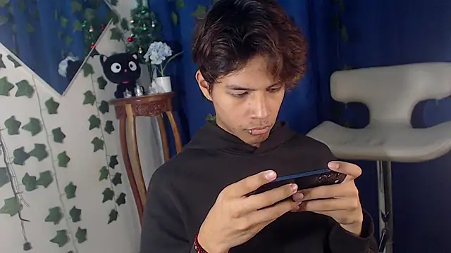 Snapshot of Kaoriimatsuii chatting on December 17, 2025, 9:25 am Kaoriimatsuii online show from December 17, 2025, 9:25 am