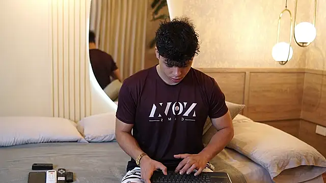 Snapshot of Ethan_occonor chatting on September 12, 2025, 10:48 am Ethan occonor online show from September 12, 2025, 10:48 am