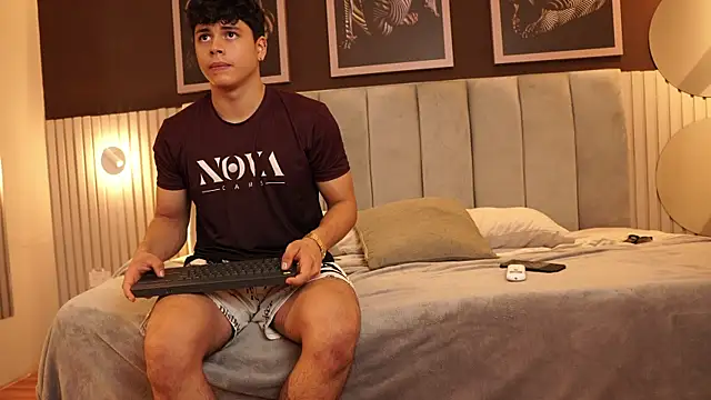 Snapshot of Ethan_occonor chatting on September 12, 2025, 10:53 pm Ethan occonor online show from September 12, 2025, 10:53 pm