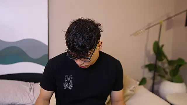 Snapshot of Ethan_occonor chatting on October 9, 2025, 12:28 pm Ethan occonor online show from October 9, 2025, 12:28 pm