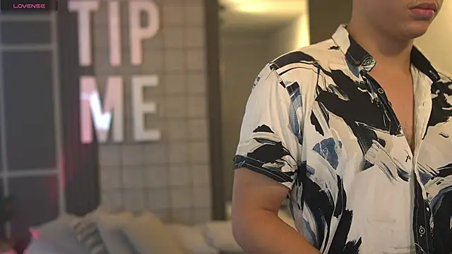 Snapshot of Ethan_occonor chatting on September 21, 2025, 6:35 pm Ethan occonor online show from September 21, 2025, 6:35 pm