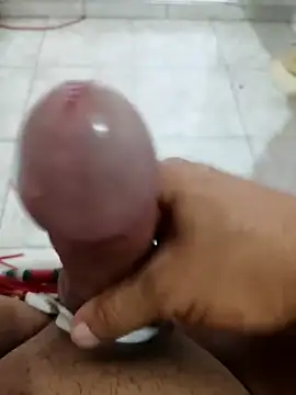 Exoticovergon online show from September 9, 2025, 8:07 pm