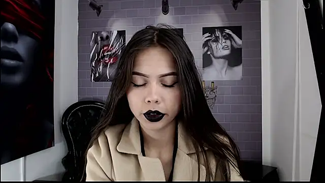 Snapshot of aleesha_cameron02 chatting on October 20, 2025, 12:17 pm aleesha cameron02 online show from October 20, 2025, 12:17 pm