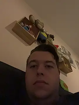 Snapshot of Lars2306 chatting on October 9, 2025, 9:37 pm Lars2306 online show from October 9, 2025, 9:37 pm