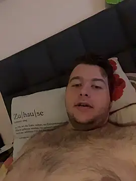 Snapshot of Lars2306 chatting on October 13, 2025, 8:38 am Lars2306 online show from October 13, 2025, 8:38 am