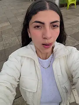 arieel  722 online show from February 10, 2026, 8:08 pm