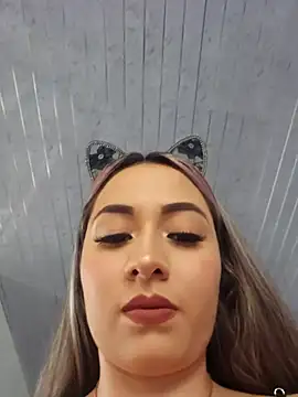 Natasanz online show from February 4, 2026, 9:32 pm