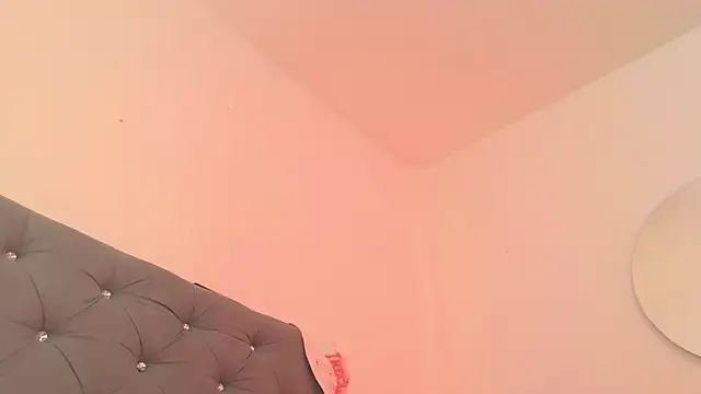 Snapshot of Twinkcock22 chatting on October 8, 2025, 2:29 pm Twinkcock22 online show from October 8, 2025, 2:29 pm