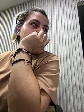 megvibes online show from October 30, 2025, 1:04 am