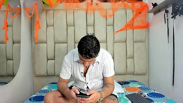 DavilANDkevin2 online show from November 2, 2025, 2:38 am