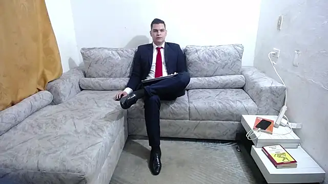 Victor Maitland online show from November 11, 2025, 3:34 am