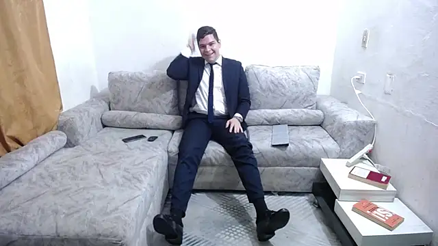Snapshot of Victor_Maitland chatting on June 21, 2026, 3:45 am Victor Maitland online show from June 21, 2026, 3:45 am