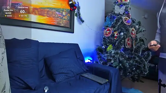 ECSTASYX2 2001 online show from December 17, 2025, 5:12 am