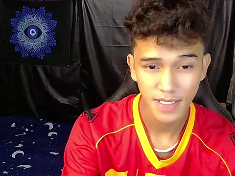 kenbigcockxx online show from February 18, 2026, 5:09 pm