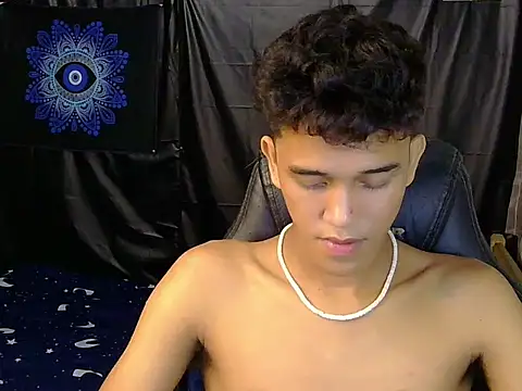 kenbigcockxx online show from February 16, 2026, 12:04 pm