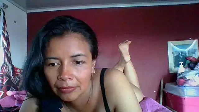 Snapshot of DianaOchoa_ chatting on September 26, 2025, 8:05 pm DianaOchoa online show from September 26, 2025, 8:05 pm