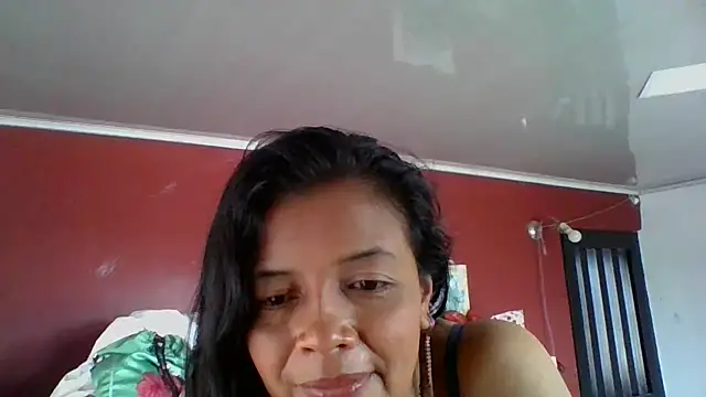 Snapshot of DianaOchoa_ chatting on September 17, 2025, 7:38 pm DianaOchoa online show from September 17, 2025, 7:38 pm