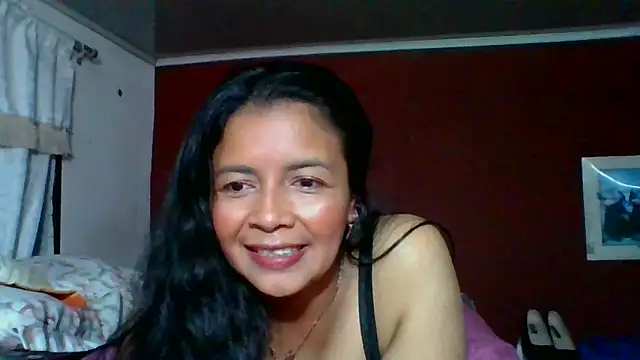 Snapshot of DianaOchoa_ chatting on October 8, 2025, 3:30 am DianaOchoa online show from October 8, 2025, 3:30 am