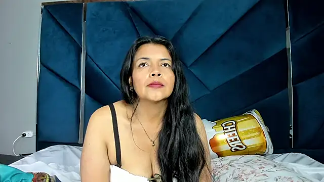 Snapshot of DianaOchoa_ chatting on September 26, 2025, 7:37 am DianaOchoa online show from September 26, 2025, 7:37 am