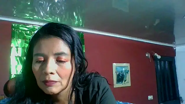 Snapshot of DianaOchoa_ chatting on October 16, 2025, 3:48 am DianaOchoa online show from October 16, 2025, 3:48 am