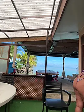 Vahine tahiti987 online show from May 21, 2026, 9:01 pm