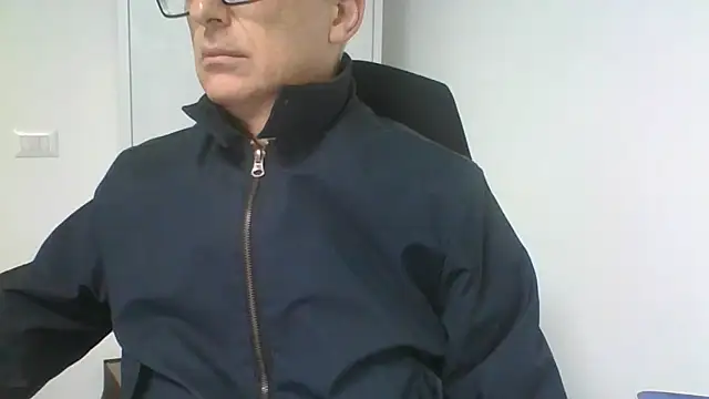 Sensor2000 online show from December 18, 2025, 8:19 am