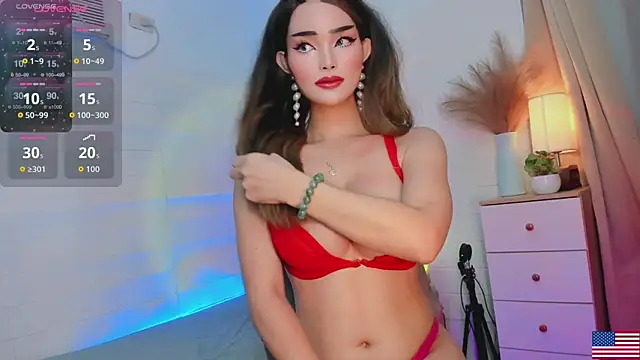 Snapshot of Queen_Of_all_Media chatting on April 30, 2026, 9:19 pm Queen Of all Media online show from April 30, 2026, 9:19 pm