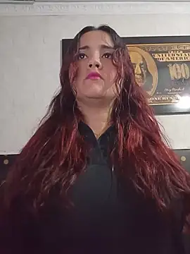 candy  fox  online show from December 4, 2025, 12:26 pm