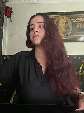 candy  fox  online show from October 10, 2025, 8:42 pm