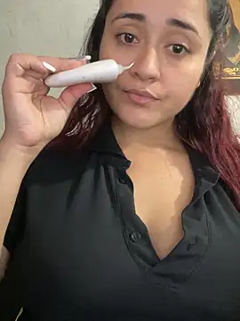 candy  fox  online show from October 5, 2025, 1:02 pm