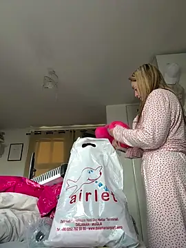 SofiaaBlackk online show from November 19, 2025, 10:37 am