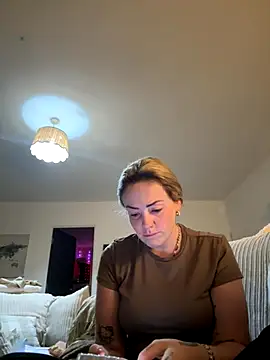 SofiaaBlackk online show from November 18, 2025, 9:23 am