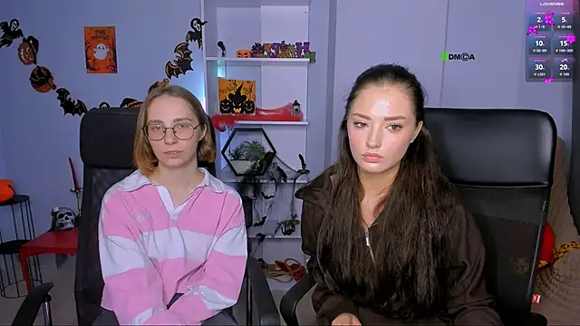 miki-niki online show from October 30, 2025, 2:25 pm