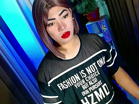 bigfattycocksonya27 online show from September 23, 2025, 10:22 am