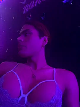 naho love online show from September 28, 2025, 10:39 pm