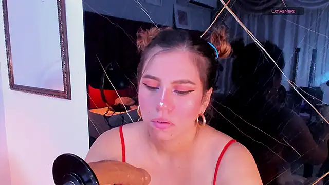 abby blond  online show from October 28, 2025, 12:26 pm