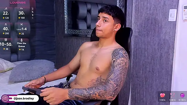 jaze bradley online show from September 25, 2025, 11:38 am