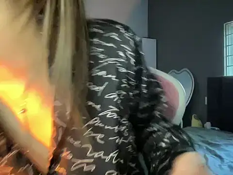 Min sara69 online show from November 29, 2025, 3:28 am