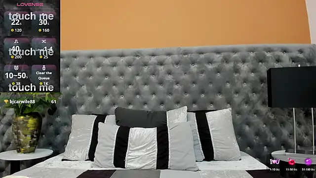 ValeSantoDomingo online show from July 15, 2026, 9:55 pm