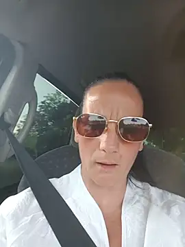 Snapshot of caro252 chatting on June 1, 2026, 6:07 pm caro252 online show from June 1, 2026, 6:07 pm