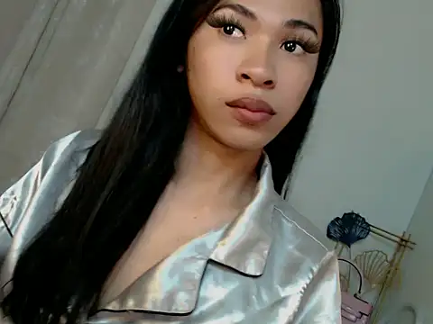 Snapshot of Annaloula chatting on November 29, 2025, 7:36 pm Annaloula online show from November 29, 2025, 7:36 pm