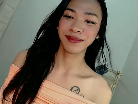 Snapshot of Annaloula chatting on November 21, 2025, 5:56 pm Annaloula online show from November 21, 2025, 5:56 pm