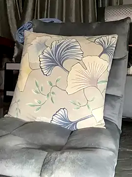 Snapshot of meiiijr55 chatting on November 13, 2025, 5:28 pm meiiijr55 online show from November 13, 2025, 5:28 pm