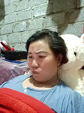 jienrrr online show from September 30, 2025, 2:12 pm