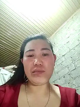 jienrrr online show from October 18, 2025, 12:51 pm